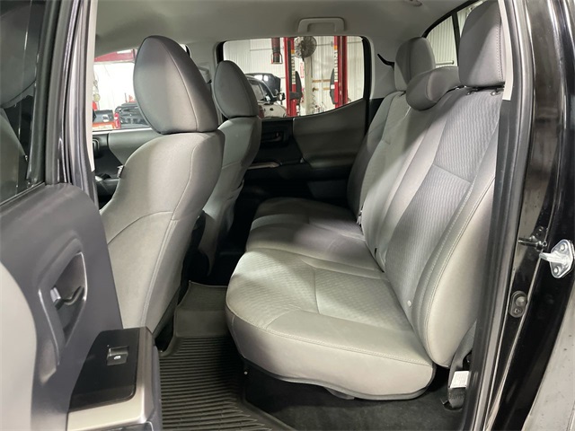 2023 Toyota Tacoma SR5 photo 20