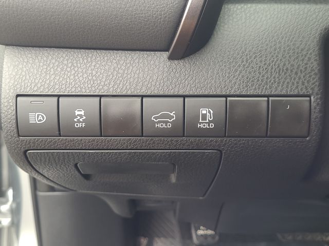 2023 Toyota Camry LE photo 18
