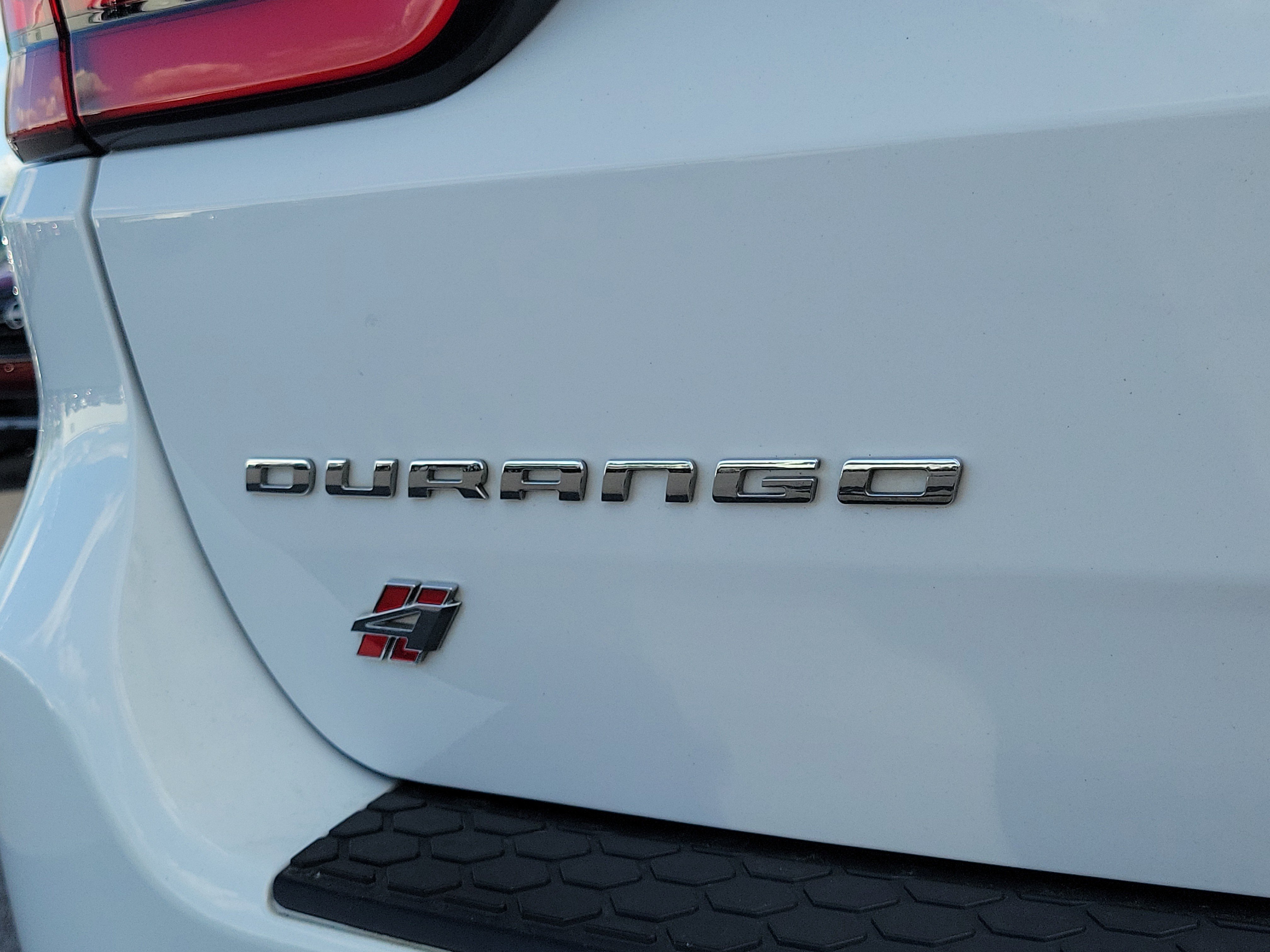 2022 Dodge Durango GT Plus photo 2