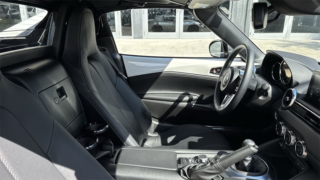 2023 Mazda MX-5 Miata RF Miata Grand Touring photo 19
