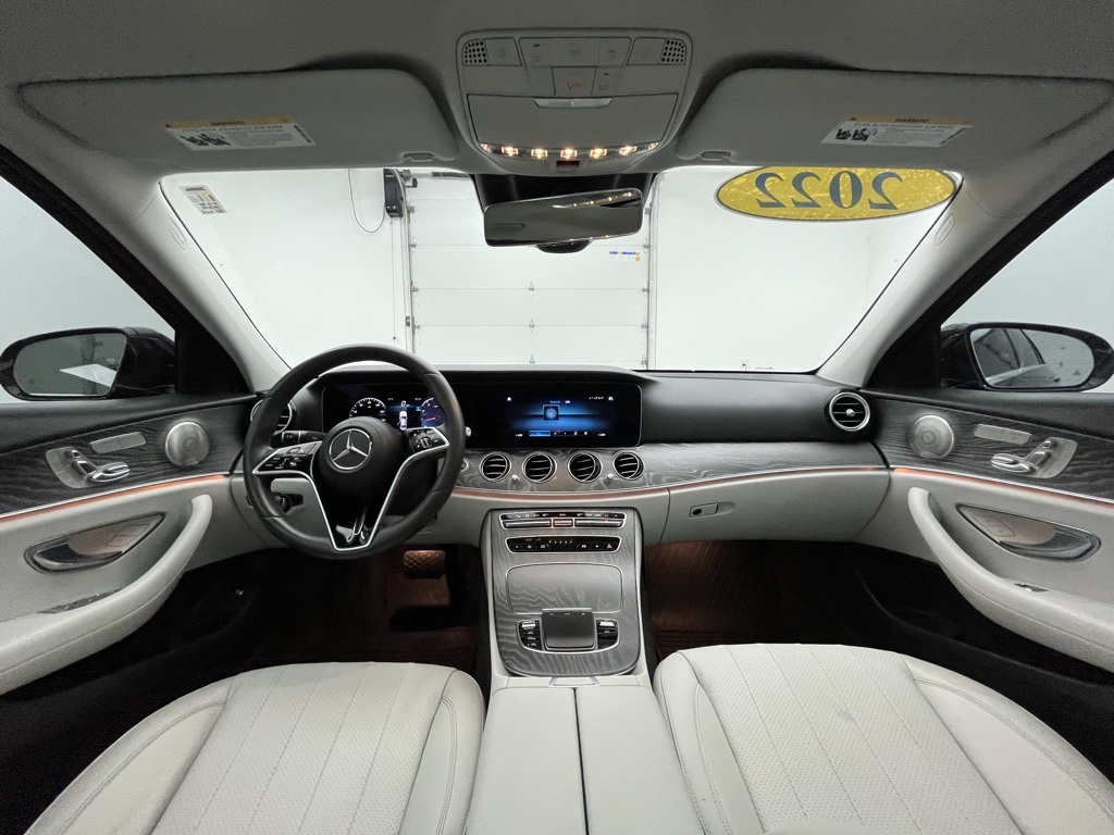 2022 Mercedes Benz E 450 4MATIC photo 2