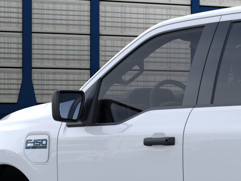 2025 Ford F-150 Lightning photo 20