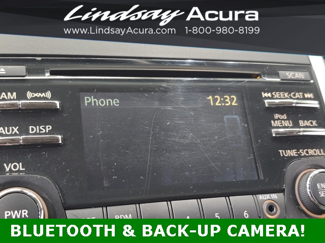 2013 Nissan Frontier SV Crew Cab photo 3