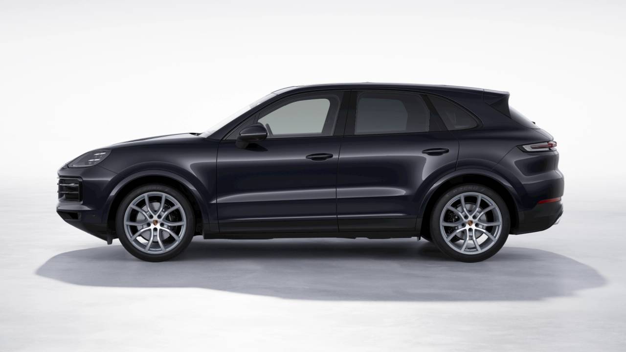 2026 Porsche Cayenne photo 2