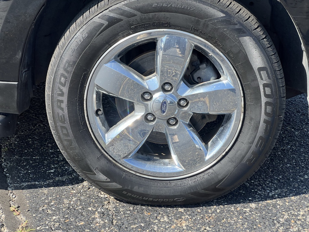 2010 Ford Escape Limited photo 14