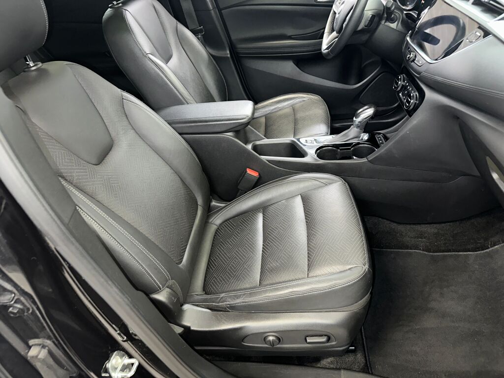 2021 Buick Encore GX Essence Sport photo 28