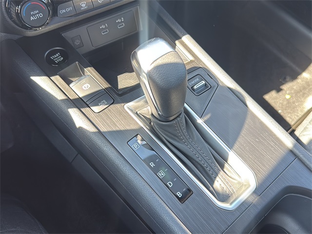 2026 Nissan Kicks SV photo 24