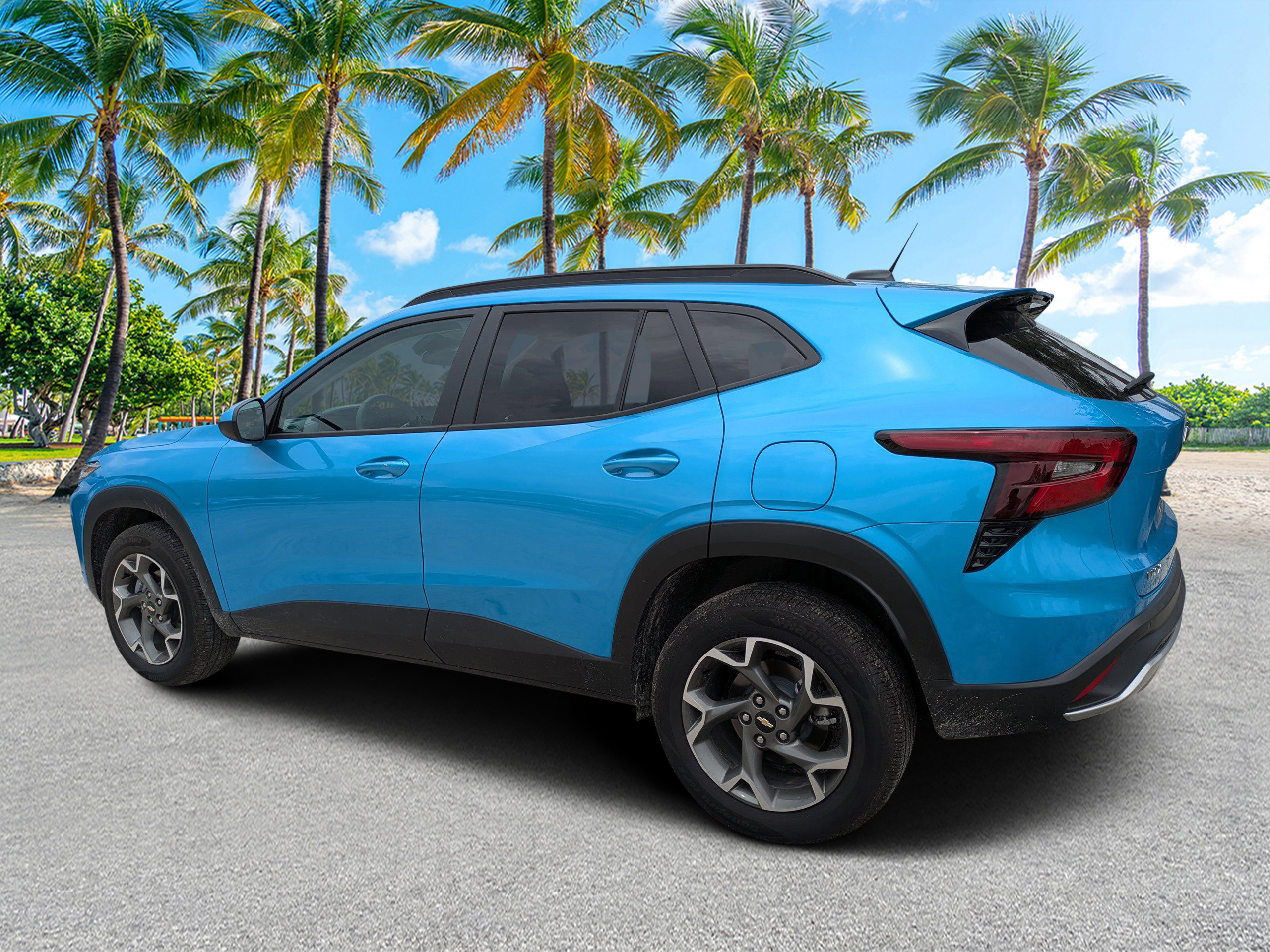 2025 Chevrolet Trax LT photo 4