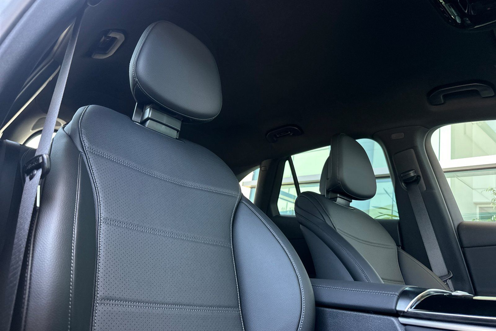 2025 Mercedes Benz GLC 300 photo 27