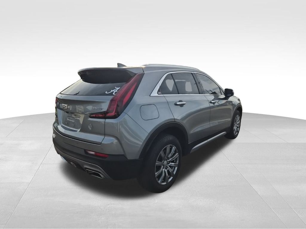 2023 Cadillac XT4 Premium Luxury photo 4