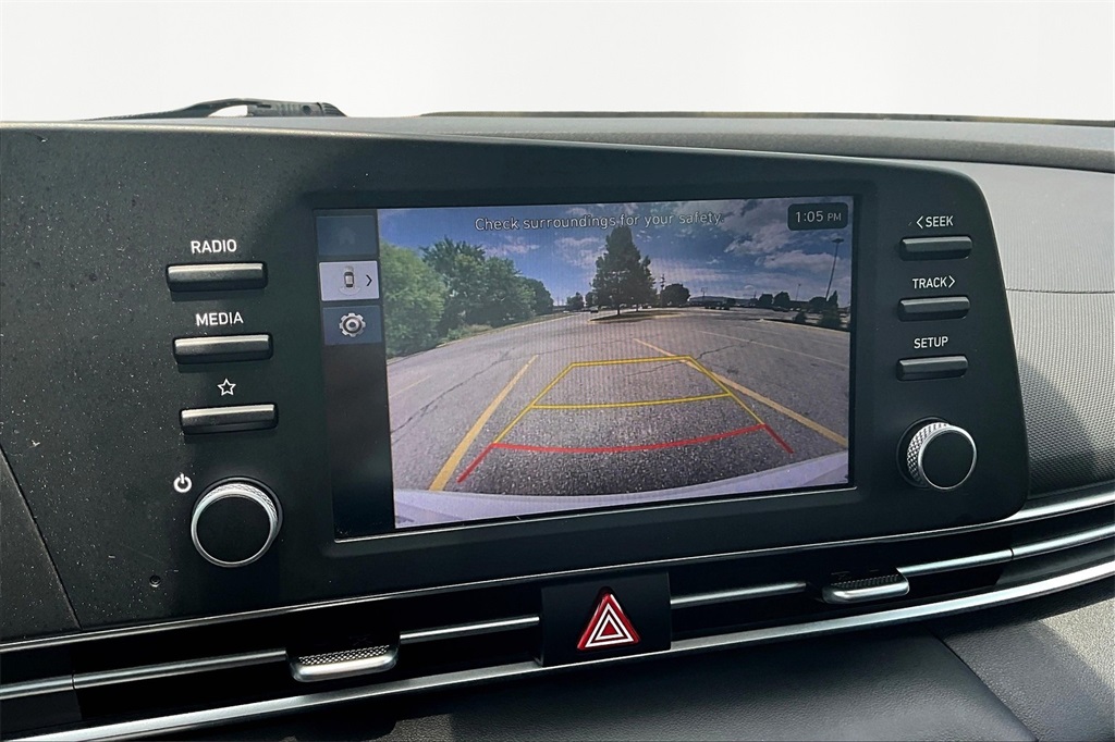 2024 Hyundai Elantra SE photo 21