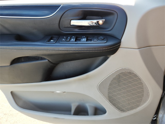 2017 Dodge Grand Caravan SXT photo 25