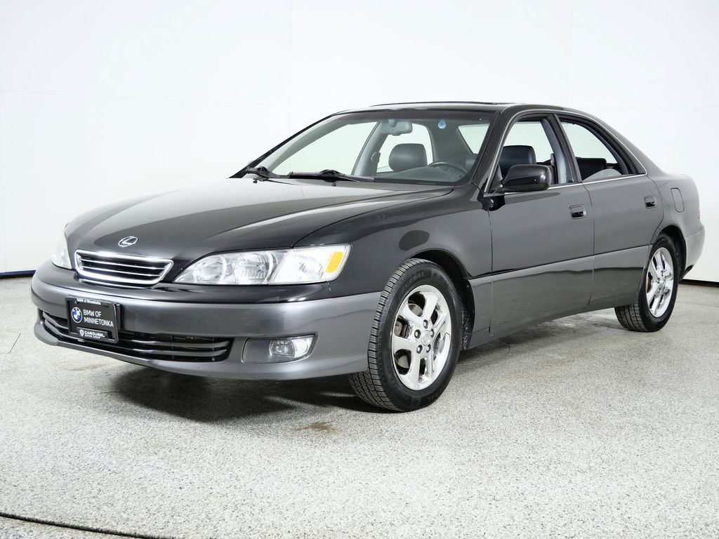 2000 Lexus ES 300's photo