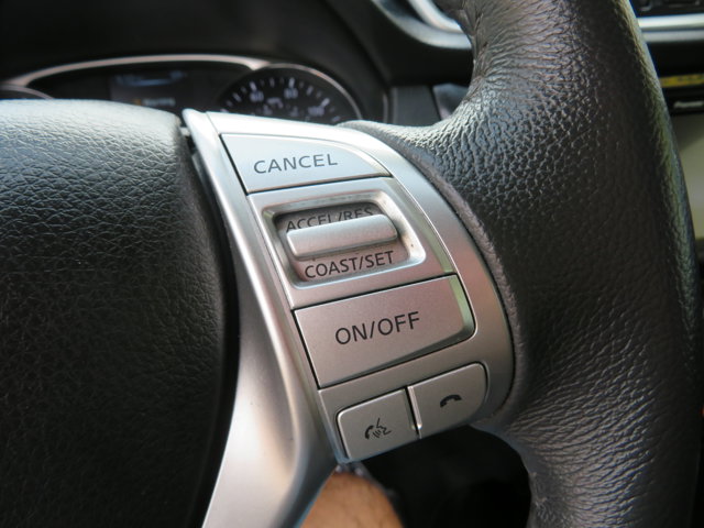 2015 Nissan Rogue SL photo 28