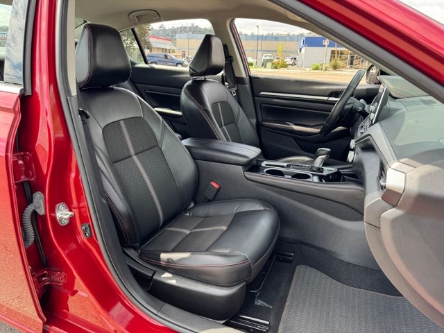 2024 Nissan Altima 2.5 SR photo 19
