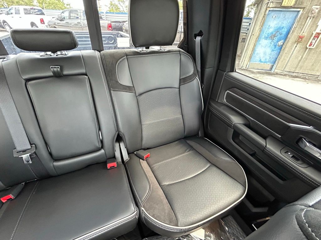 2025 Ram 3500 Laramie photo 14