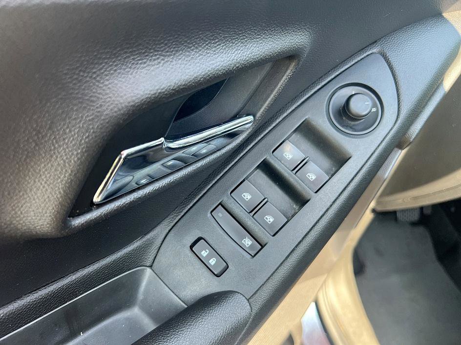 2018 Chevrolet Trax LS photo 18