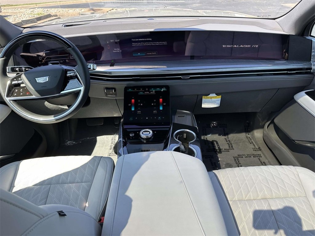 2026 Cadillac Escalade IQ Sport photo 17