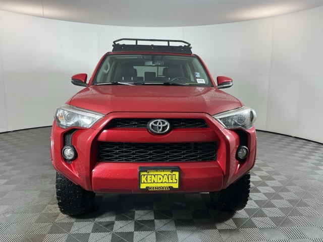 2016 Toyota 4Runner SR5 Premium photo 2