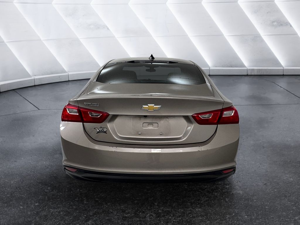 2022 Chevrolet Malibu photo 5