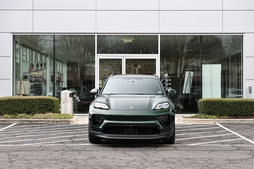 2025 Porsche Macan Electric photo 10
