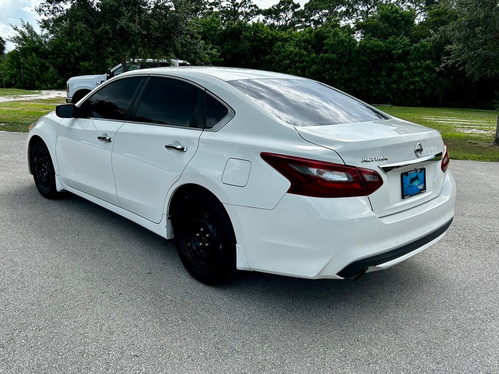 2018 Nissan Altima 2.5 S photo 3