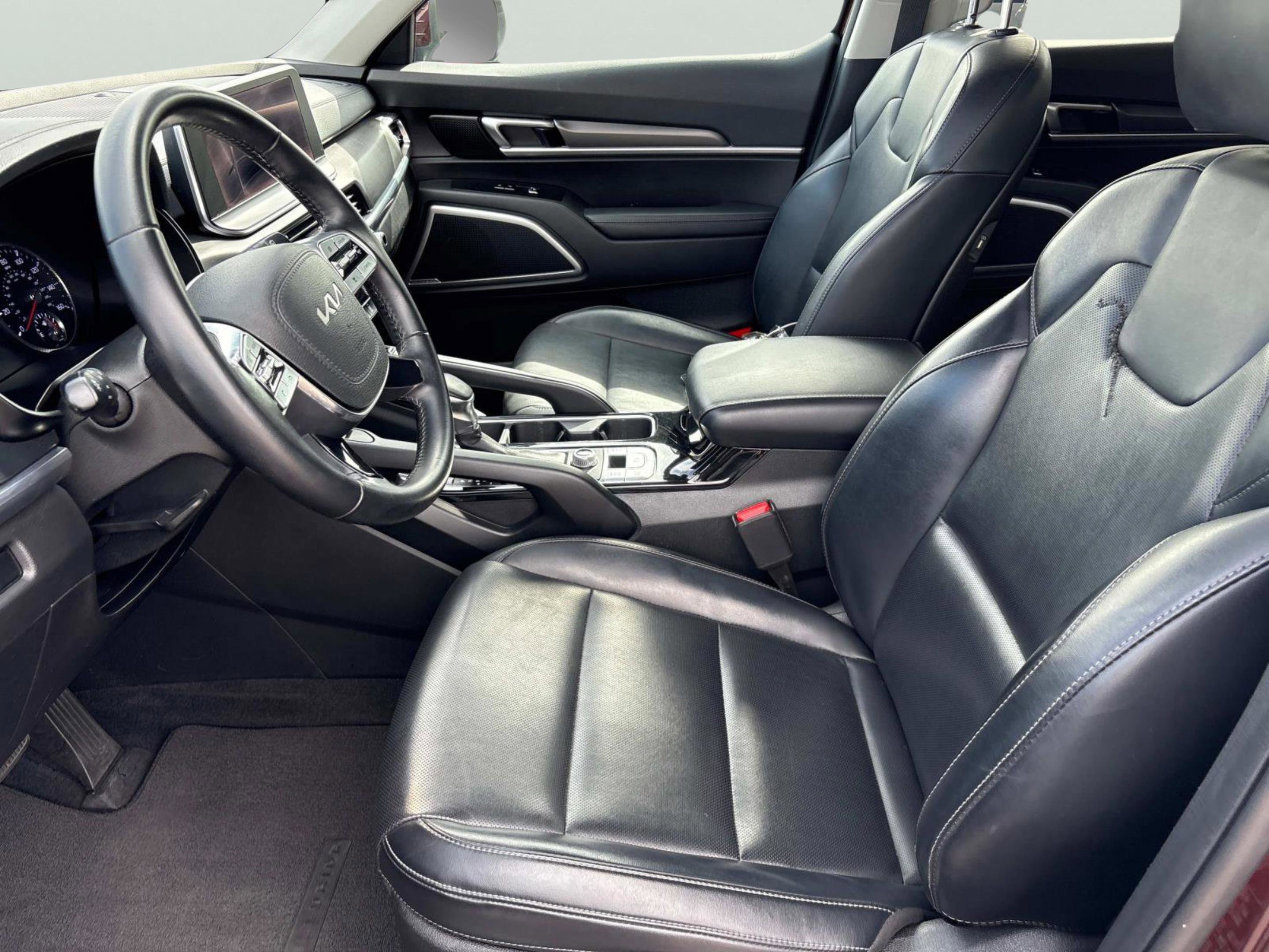 2022 Kia Telluride S photo 23