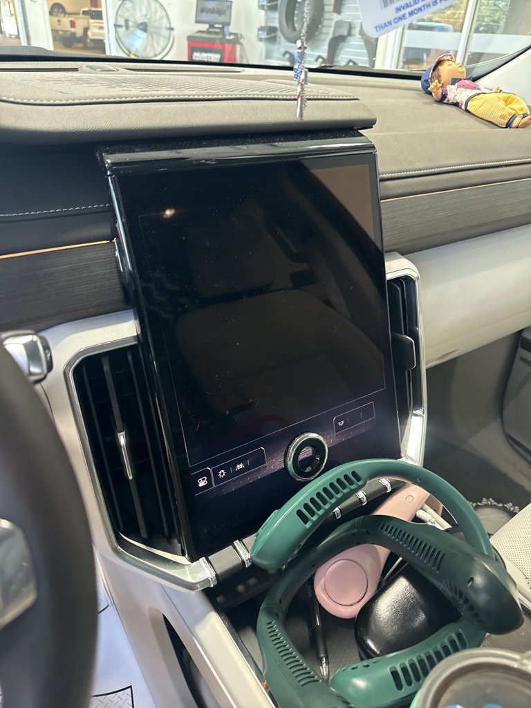2024 Gmc Acadia Denali photo 9