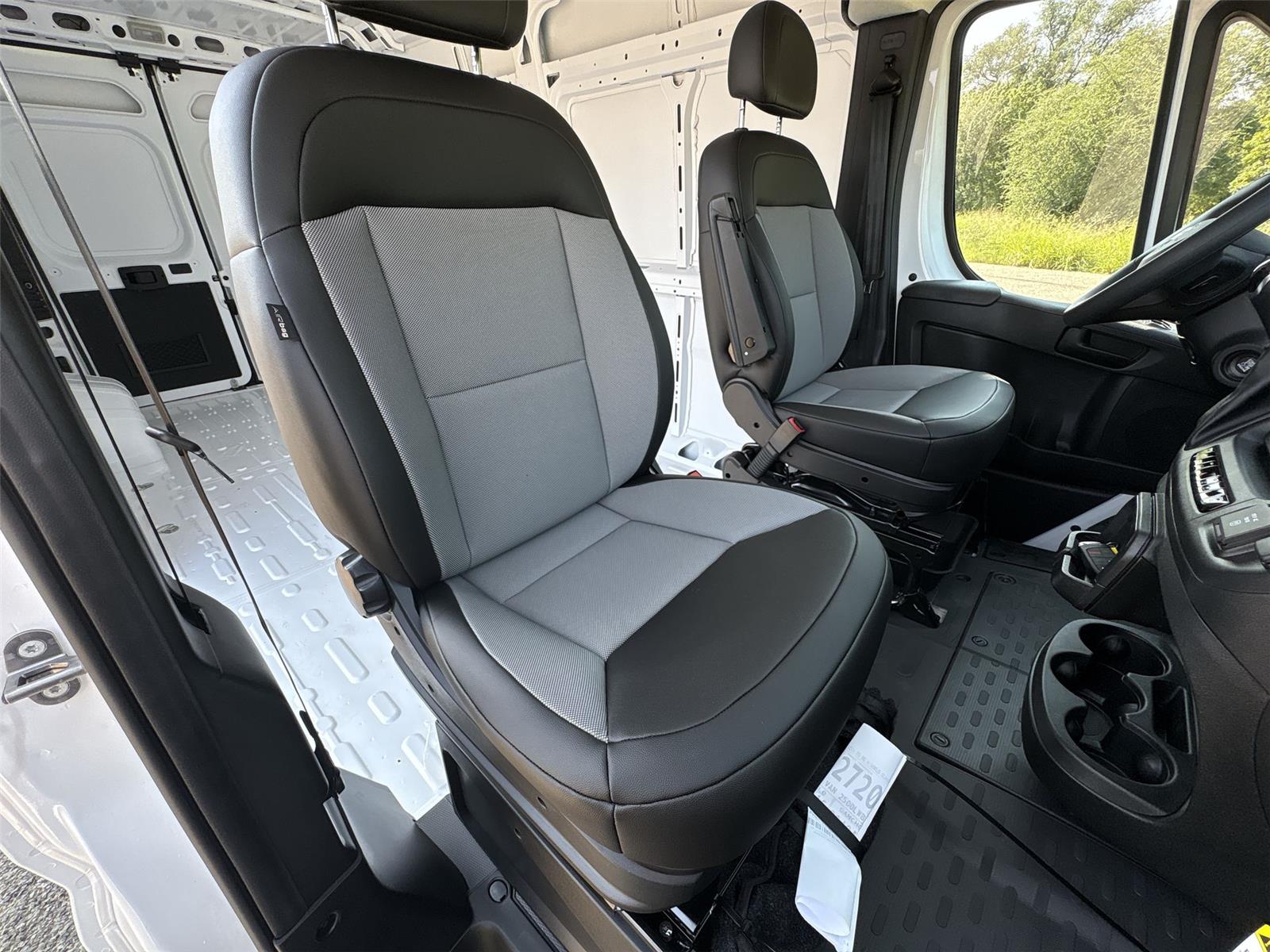 2026 Ram ProMaster 2500 photo 20
