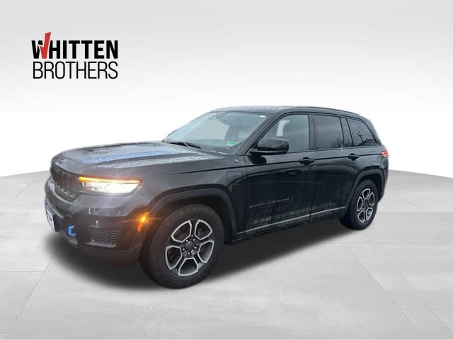 2022 Jeep Grand Cherokee Trailhawk 4xe's photo