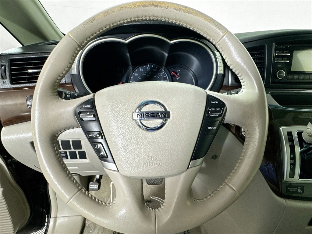 2012 Nissan Quest SV photo 27