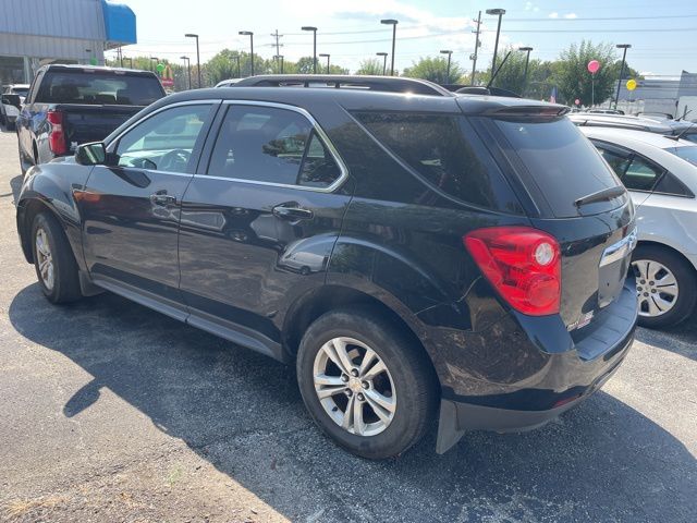 2015 Chevrolet Equinox LT photo 2