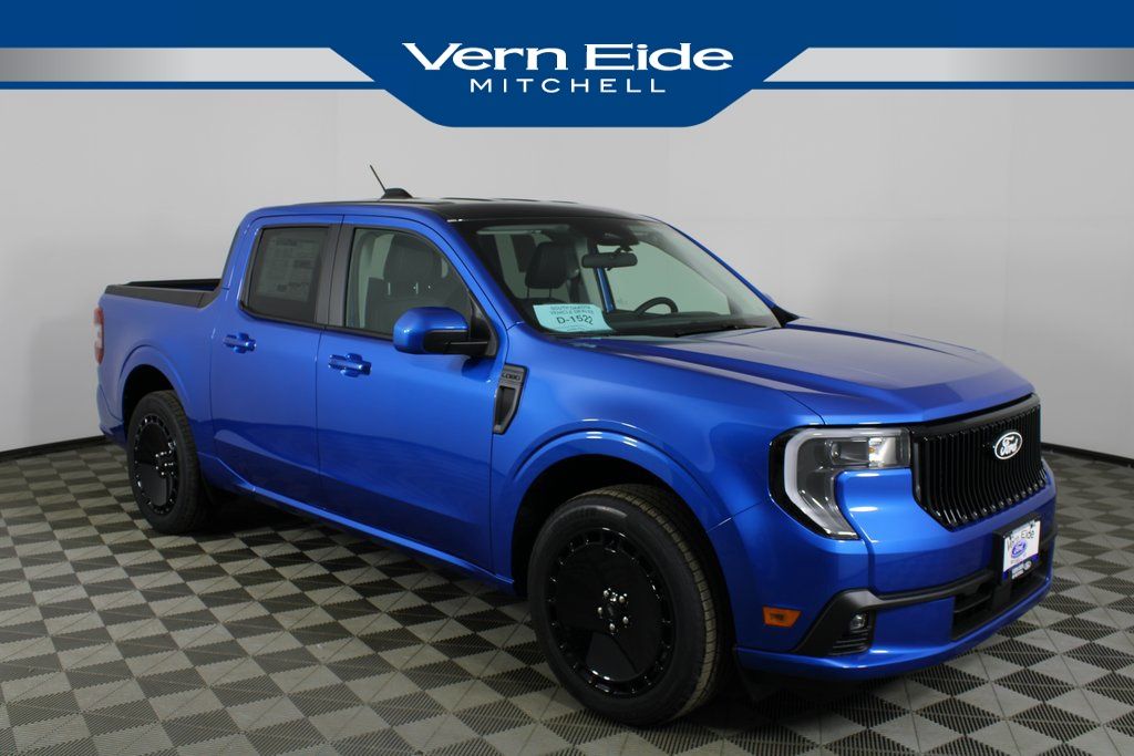 2025 Ford Maverick Lobo's photo