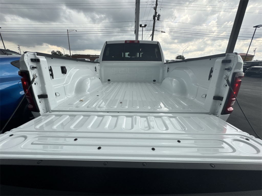 2025 Ram 2500 Tradesman photo 13