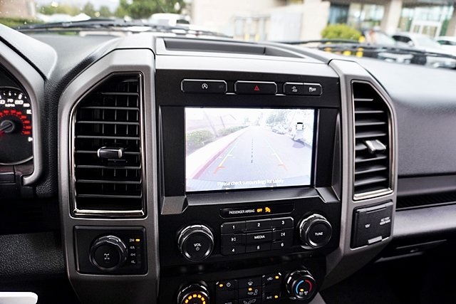 2020 Ford F-150 Raptor photo 30
