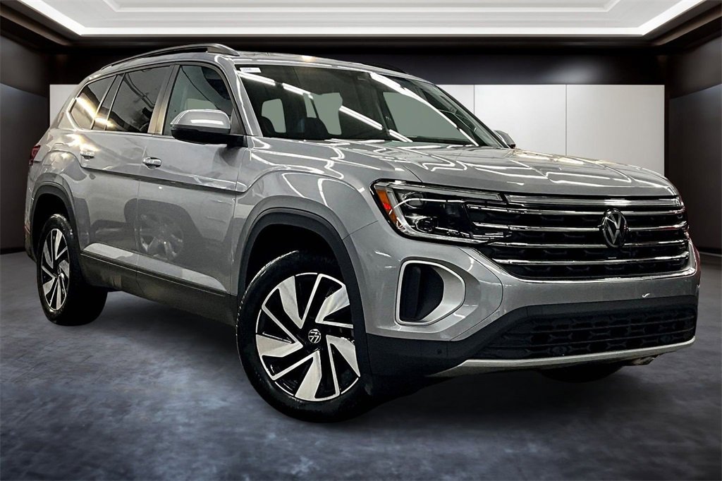 2025 Volkswagen Atlas SE's photo