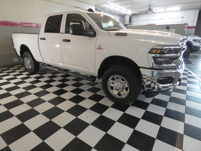 2025 Ram 2500 Tradesman photo 2