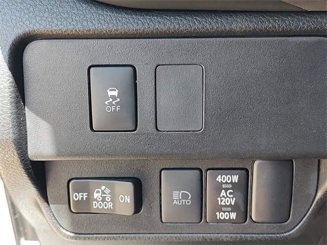 2020 Toyota RAV4 TRD Off-Road photo 23