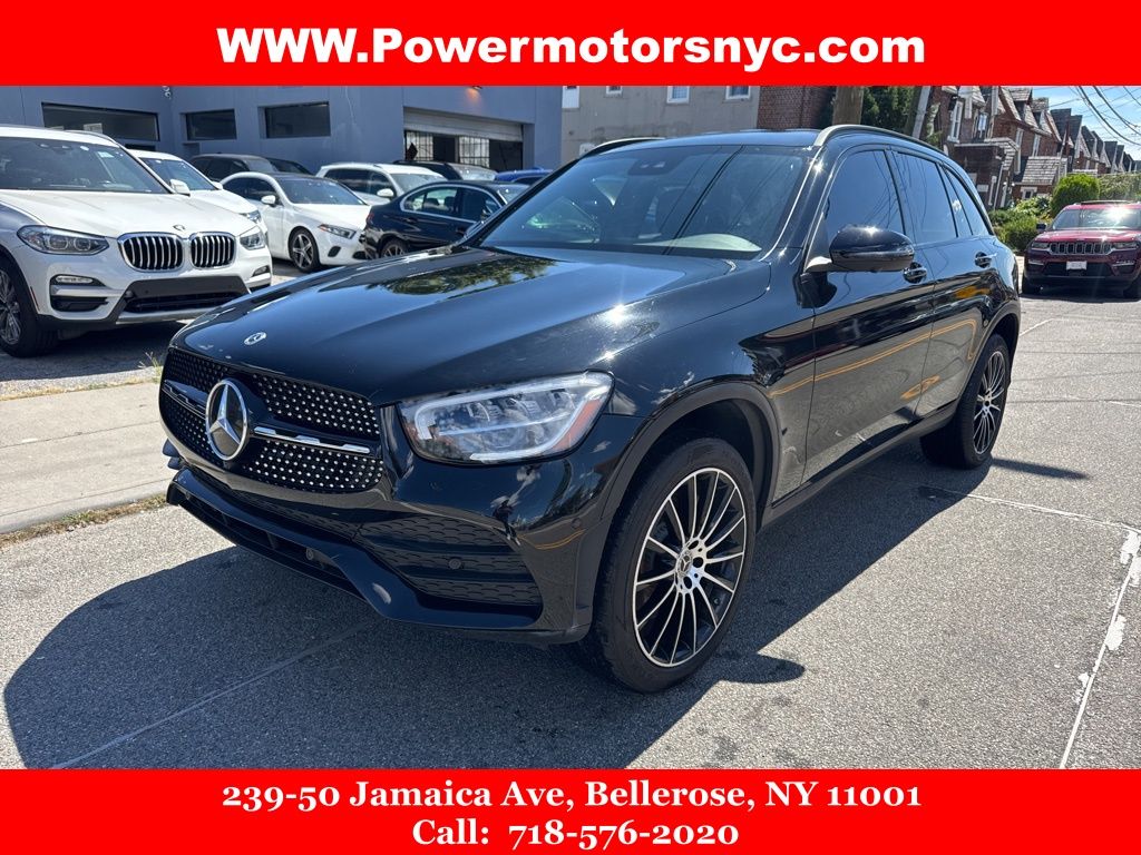 2022 Mercedes-Benz GLC GLC300's photo