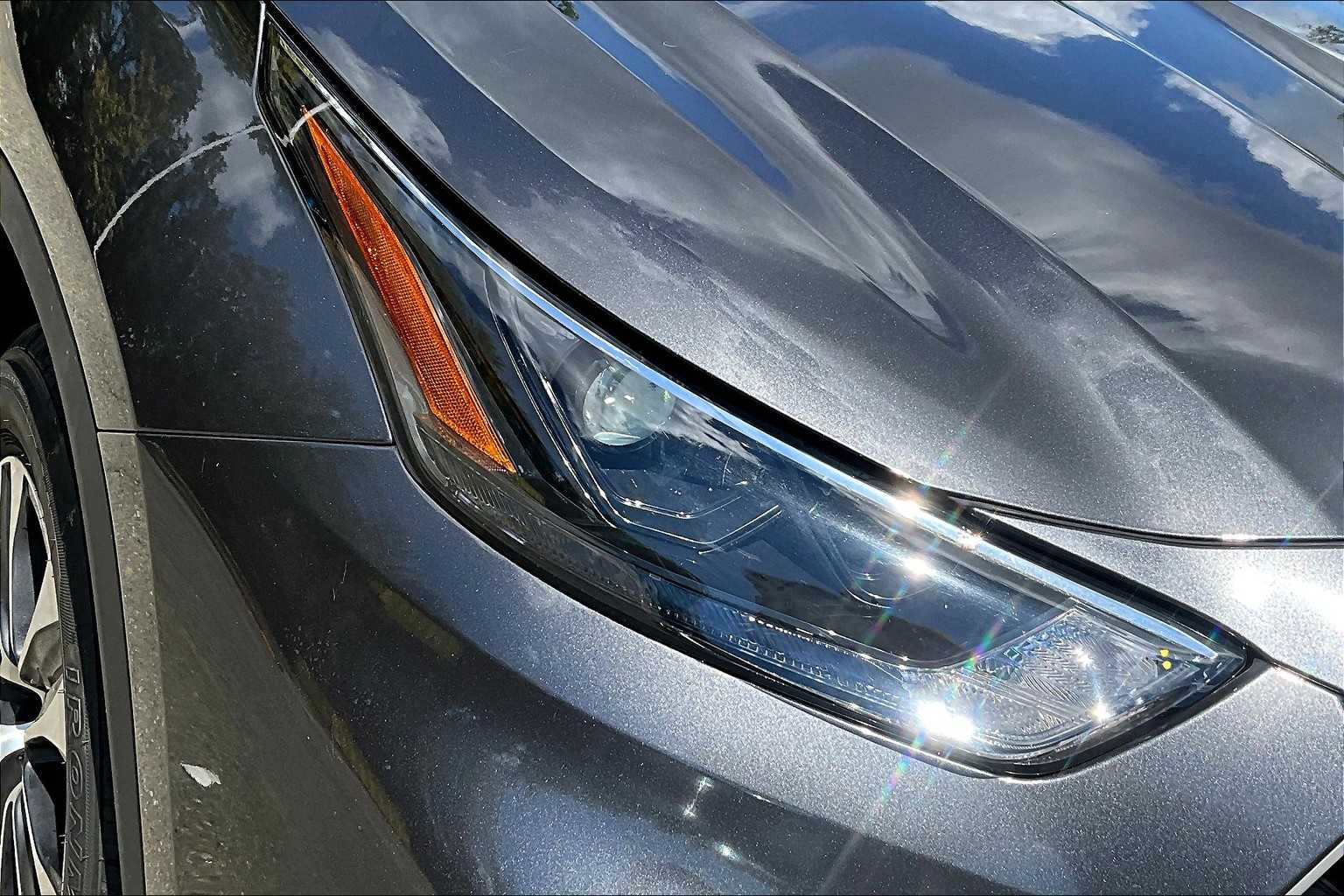 2022 Toyota Highlander XLE photo 27