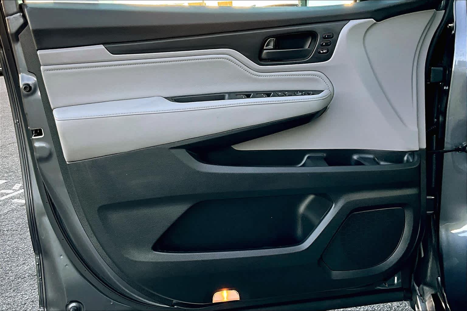2019 Honda Odyssey Touring photo 20