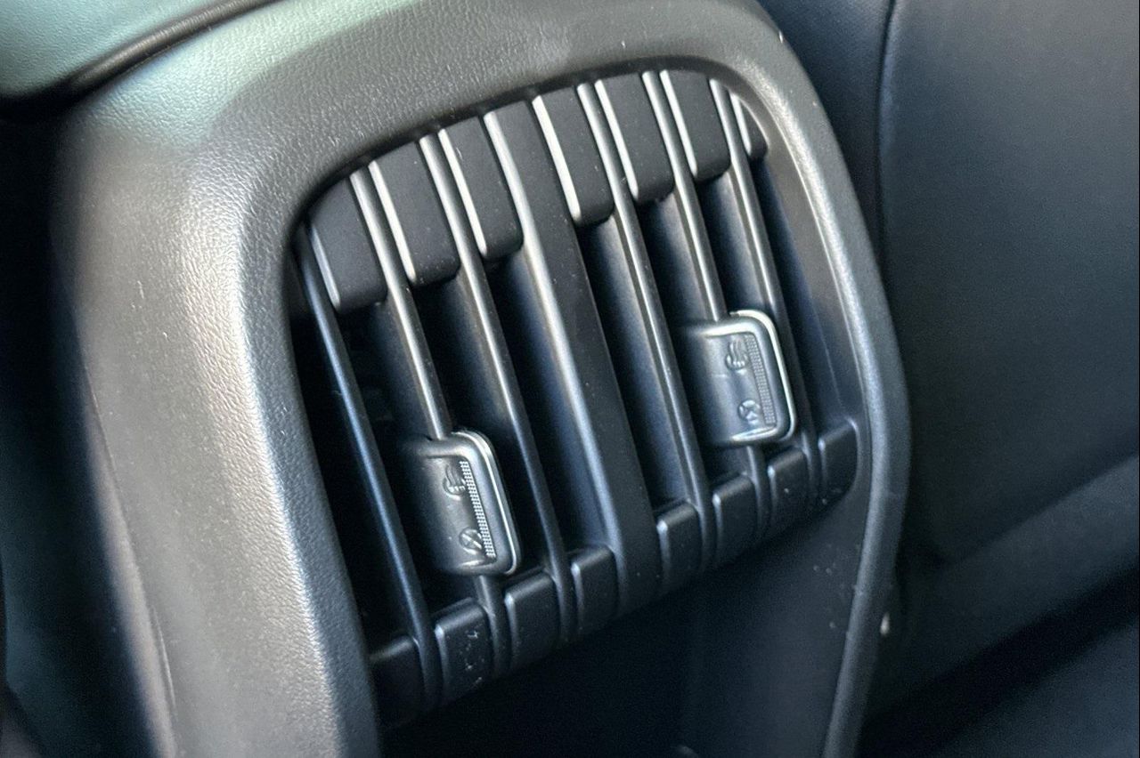 2025 Hyundai Kona SEL photo 14