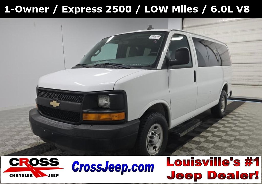 2016 Chevrolet Express Passenger LS's photo