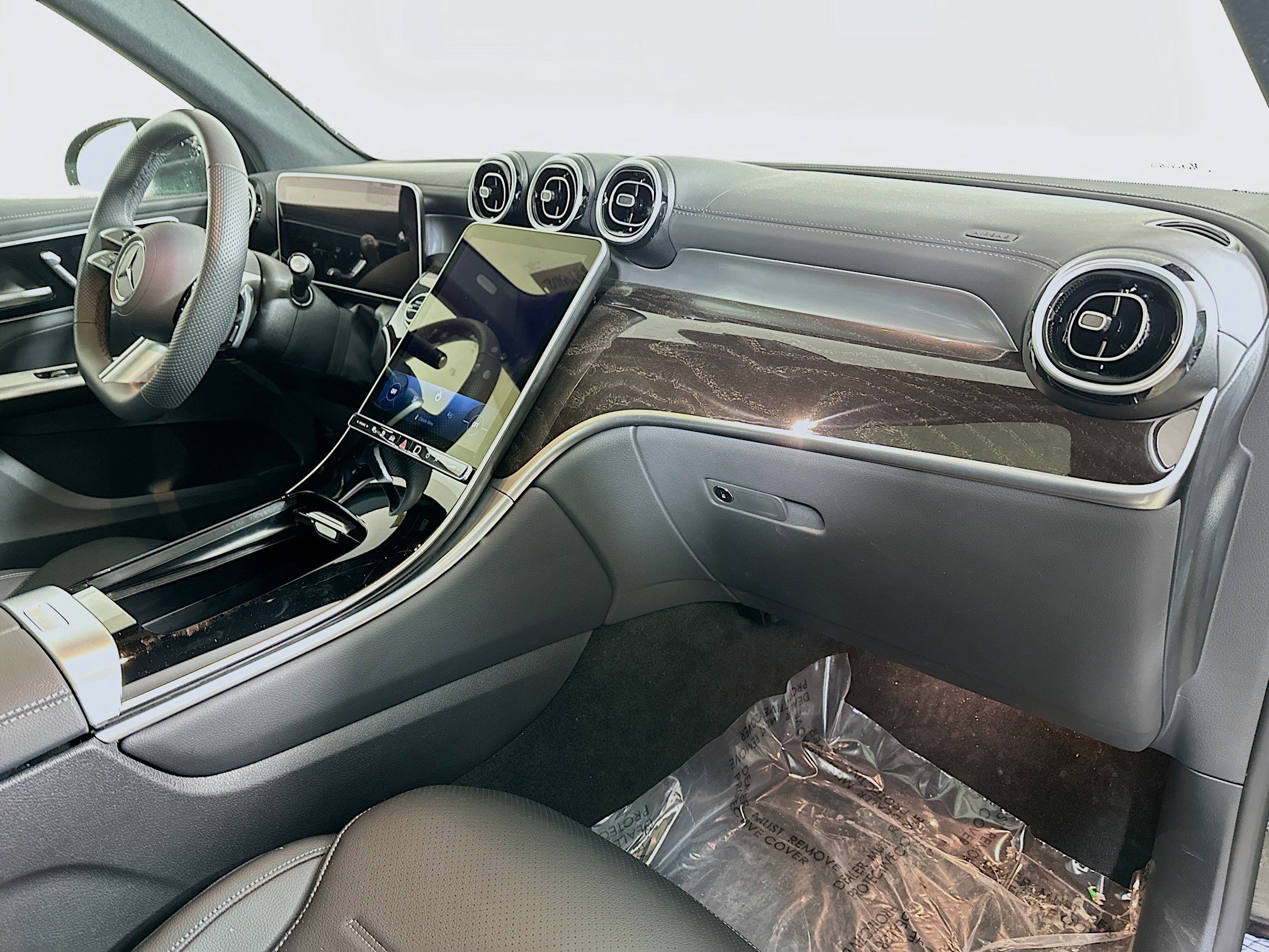 2025 Mercedes Benz GLC 350e 4MATIC photo 29