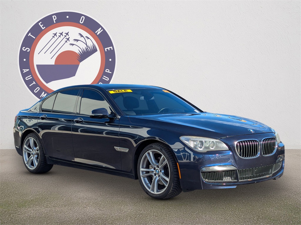 2013 BMW 7 Series 740i's photo