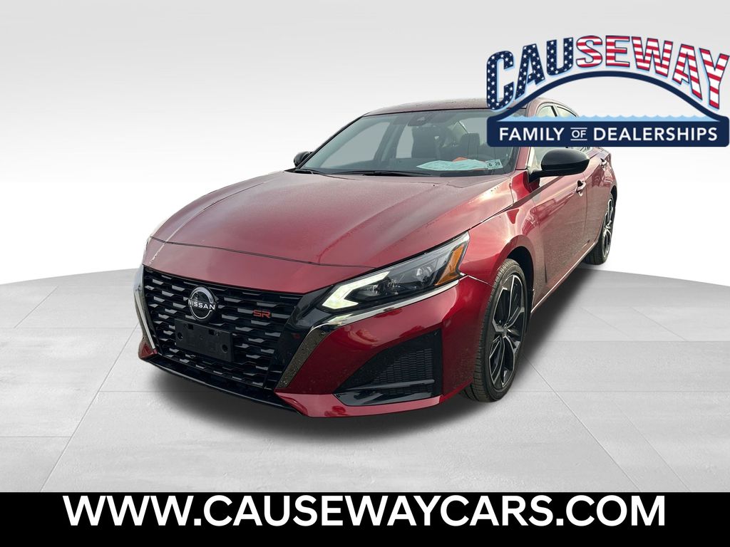 2024 Nissan Altima SR