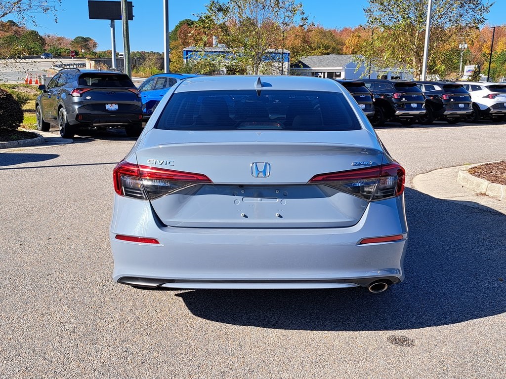 2023 Honda Civic Sport photo 4