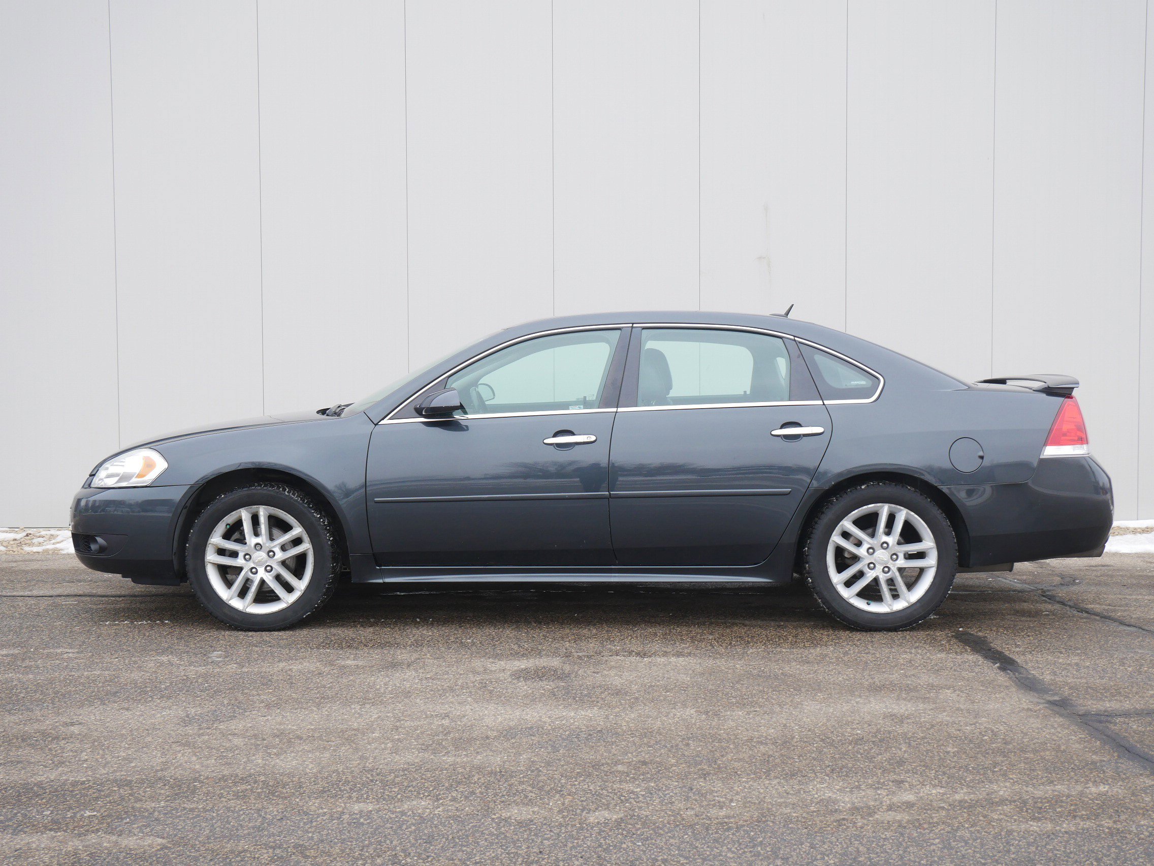 Used 2014 Chevrolet Impala 1LZ with VIN 2G1WC5E36E1151480 for sale in Hastings, Minnesota