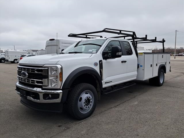 2024 Ford F-550 Super Duty Chassis Cab XL's photo