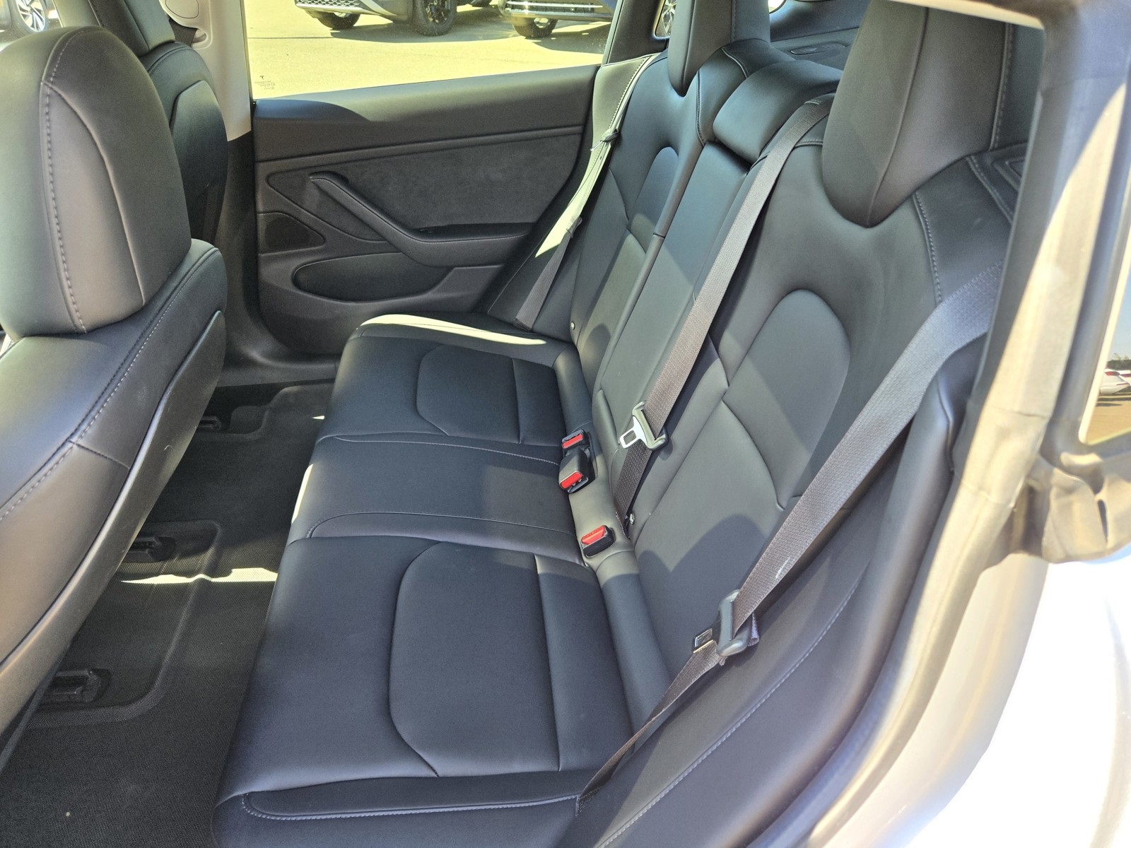 2018 Tesla Model 3 Long Range photo 9